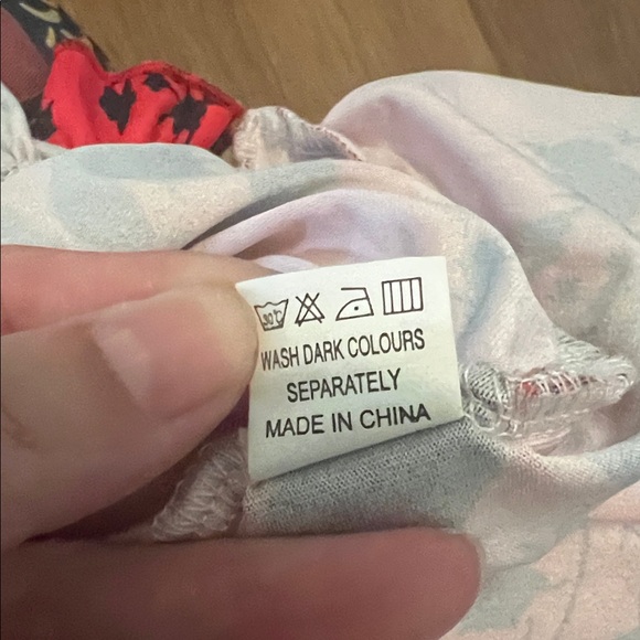 #0939+ Elegant Red and Black Floral Dress - Picture 7 of 7